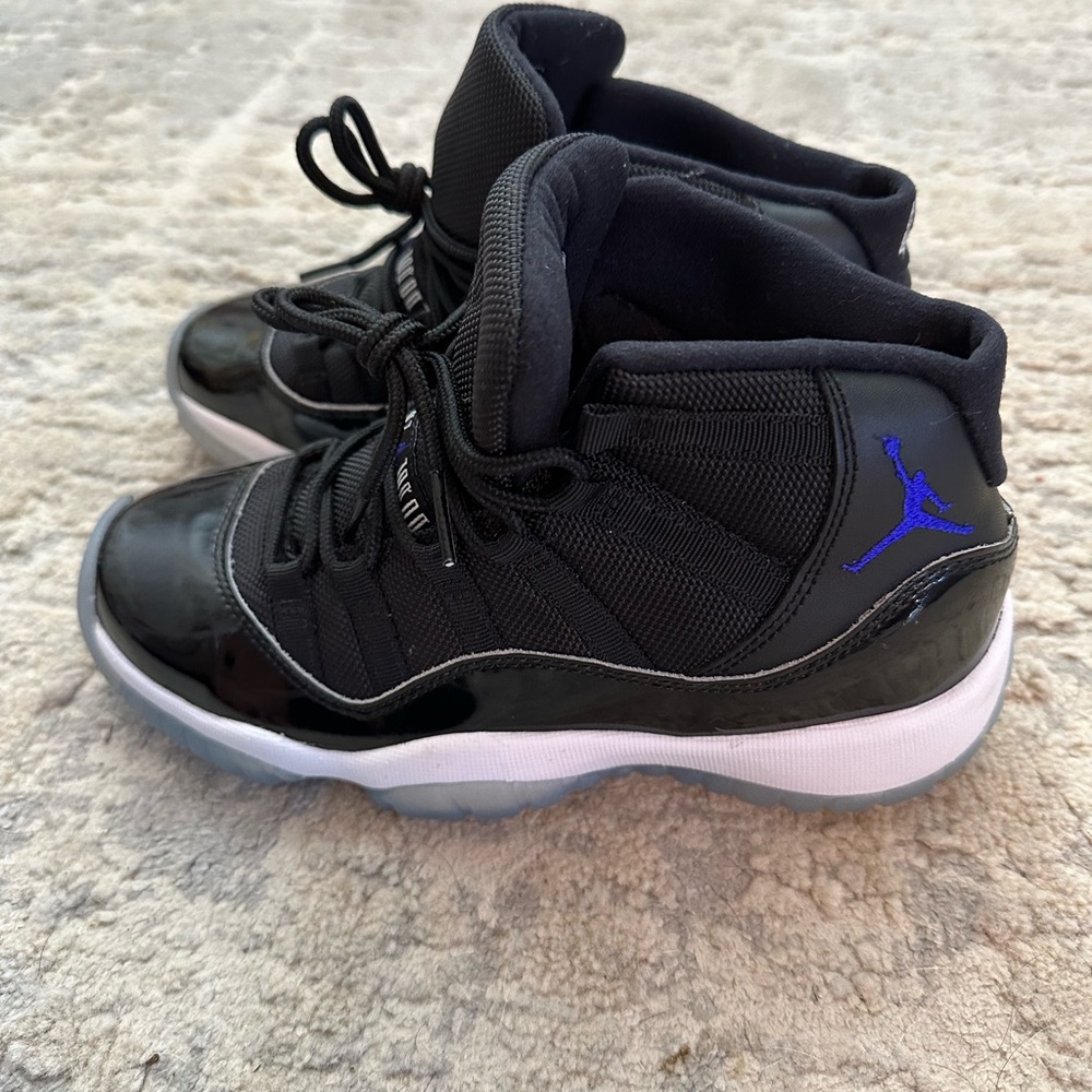 Retro Jordan Space Jam 11s